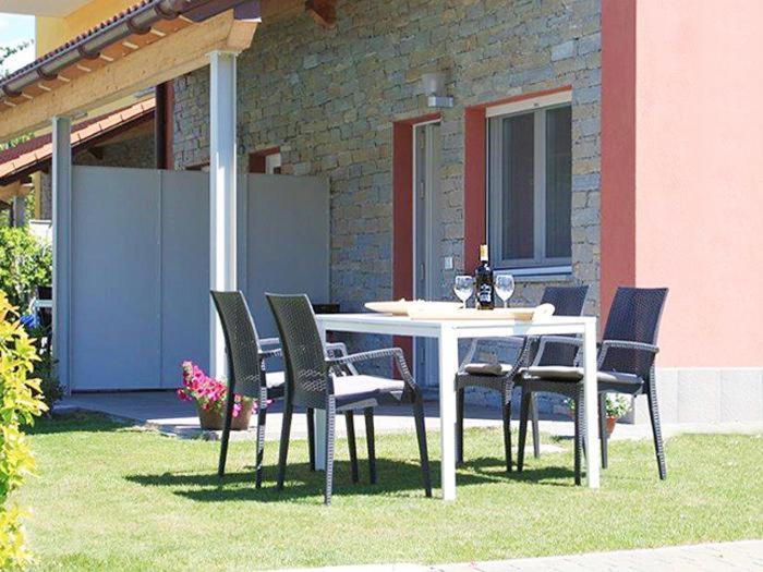 Residence Girasole Casa Rossa B Colico Eksteriør billede